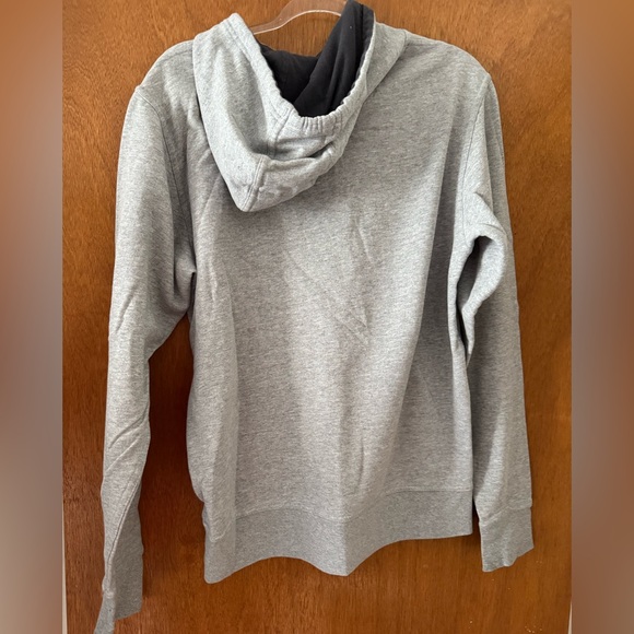 Size M Men’s Grey Northface Sweatshirt - Picture 1 of 3